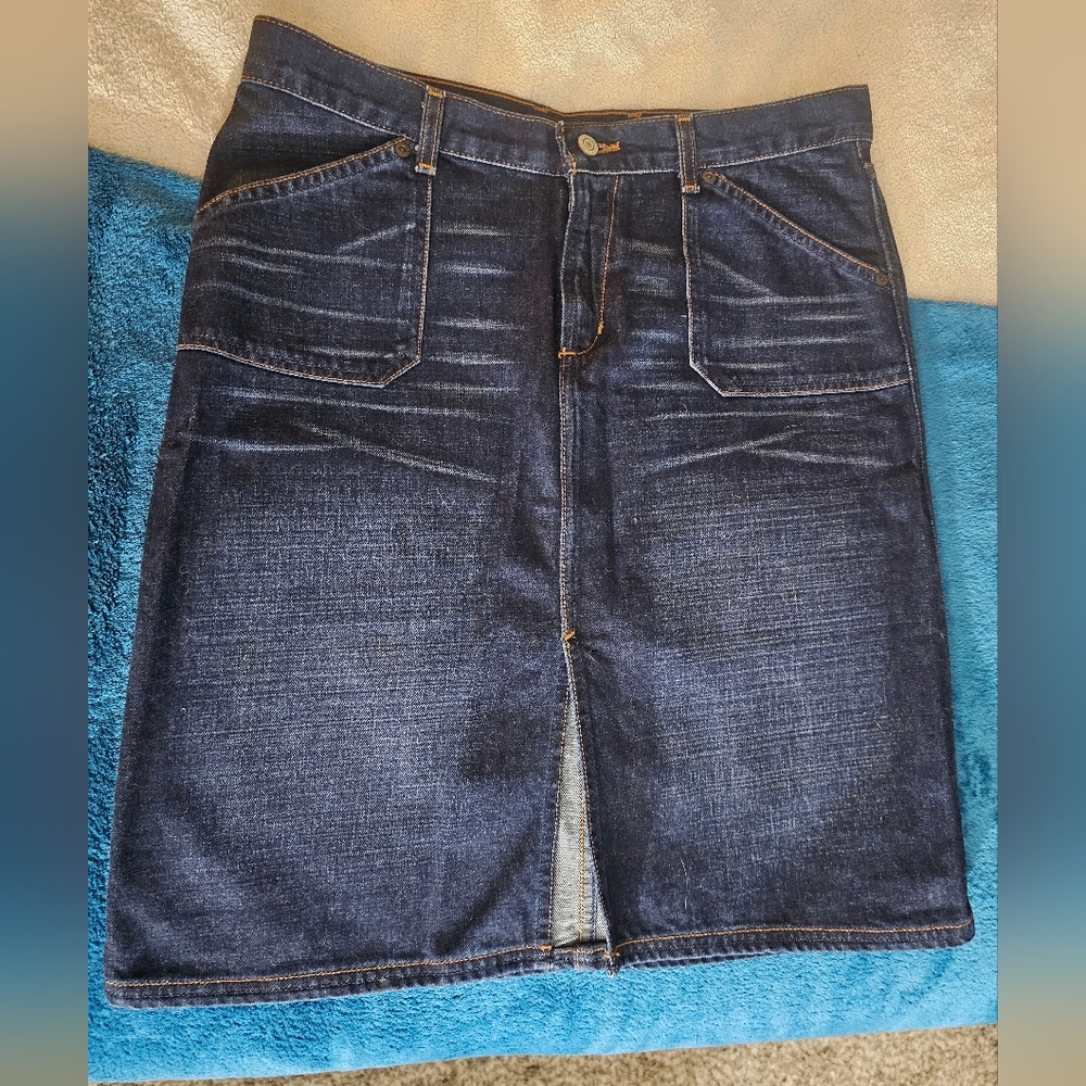 NWOT Express 11/12 Denim Skirt